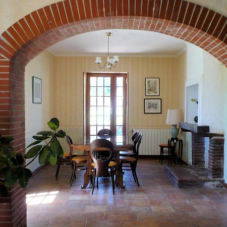 Les Convertigues Bed & Breakfast Montjoire Bagian luar foto