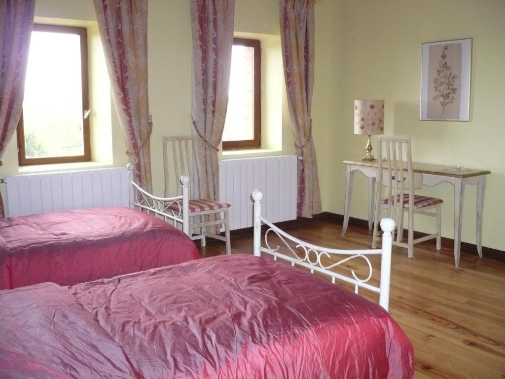 Les Convertigues Bed & Breakfast Montjoire Ruang foto